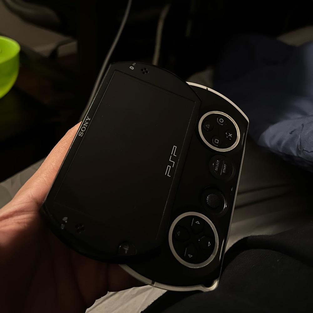 Sony PSP Go